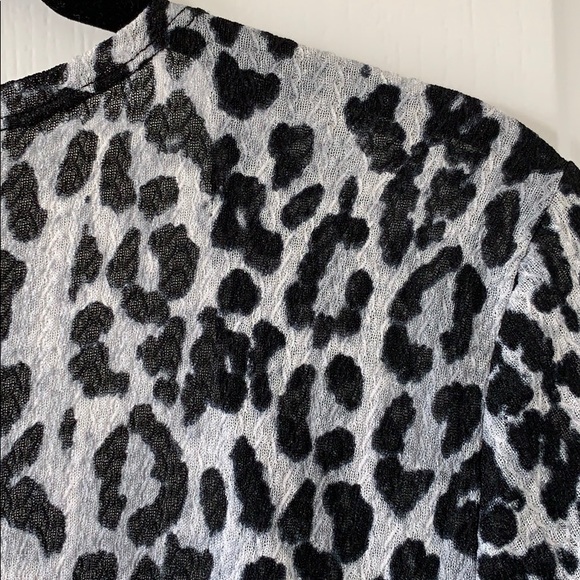 NWT CHICO’S Leopard Print Lightweight Open Cardigan - Picture 8 of 11